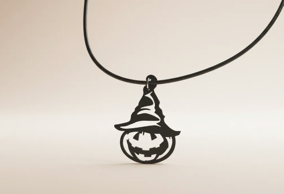 collar de calabaa con sombrero de bruja, pintado a mano en negro, laser, madera, bruja, sombrero, halloween, espectral, calabaza bruja