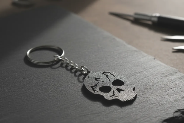 llavero calavera halloween en negro