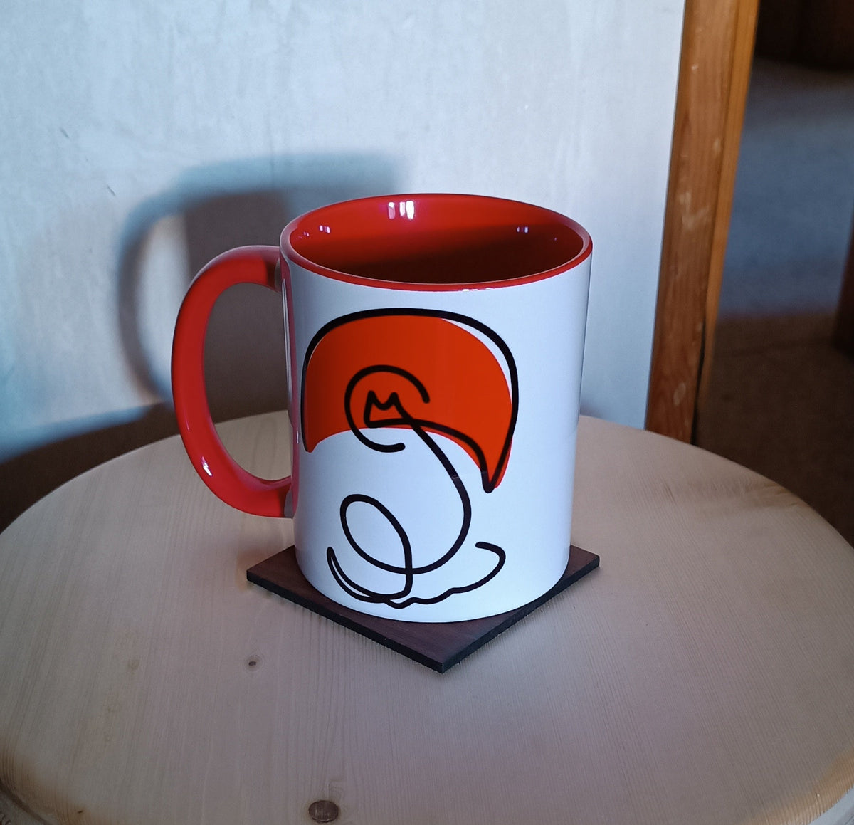 Taza de cerámica Reino Champiñón con ilustración de videojuegos clásicos dibujada a mano