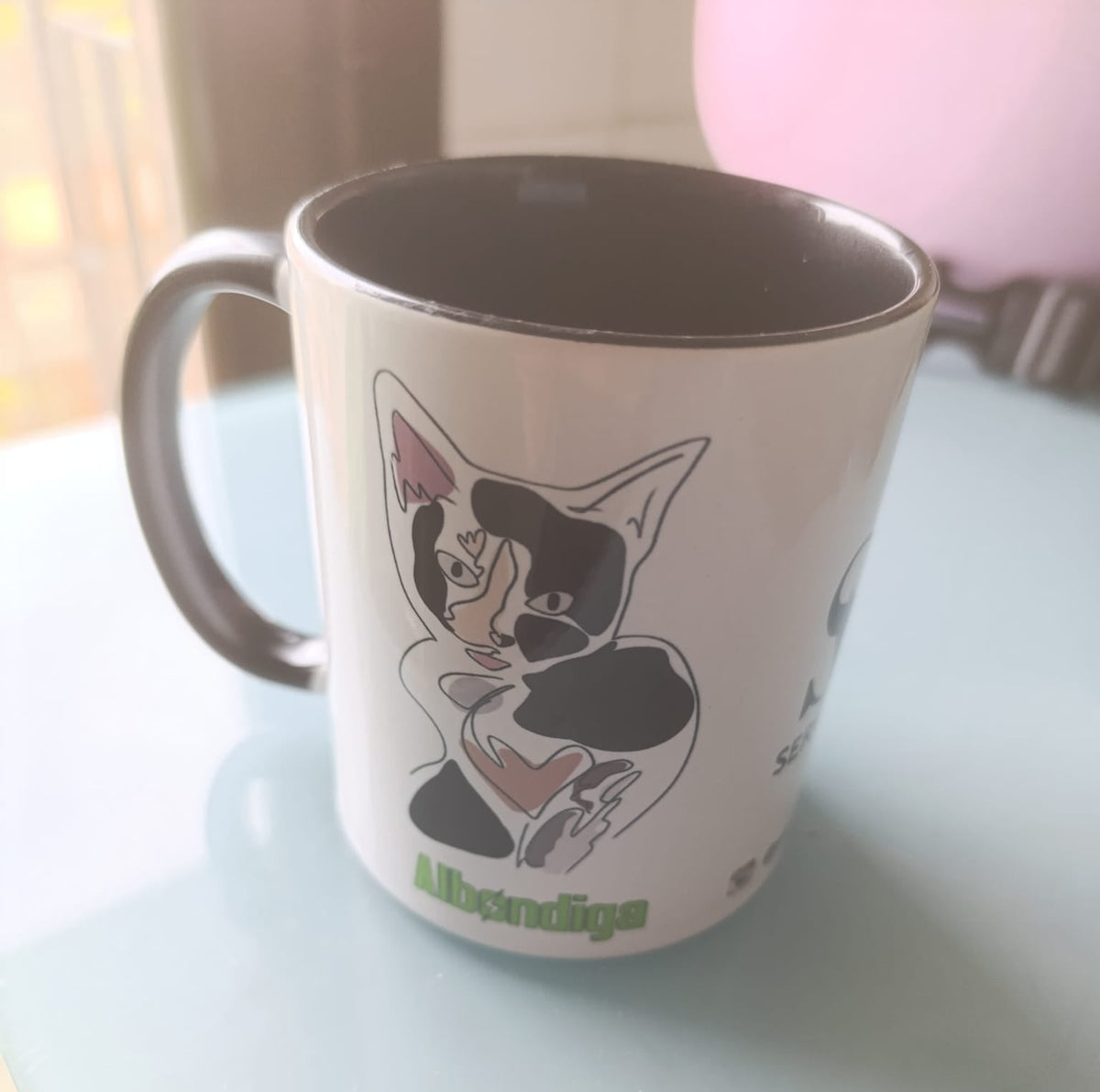 Personalized handmade mugs — Illustration with soul