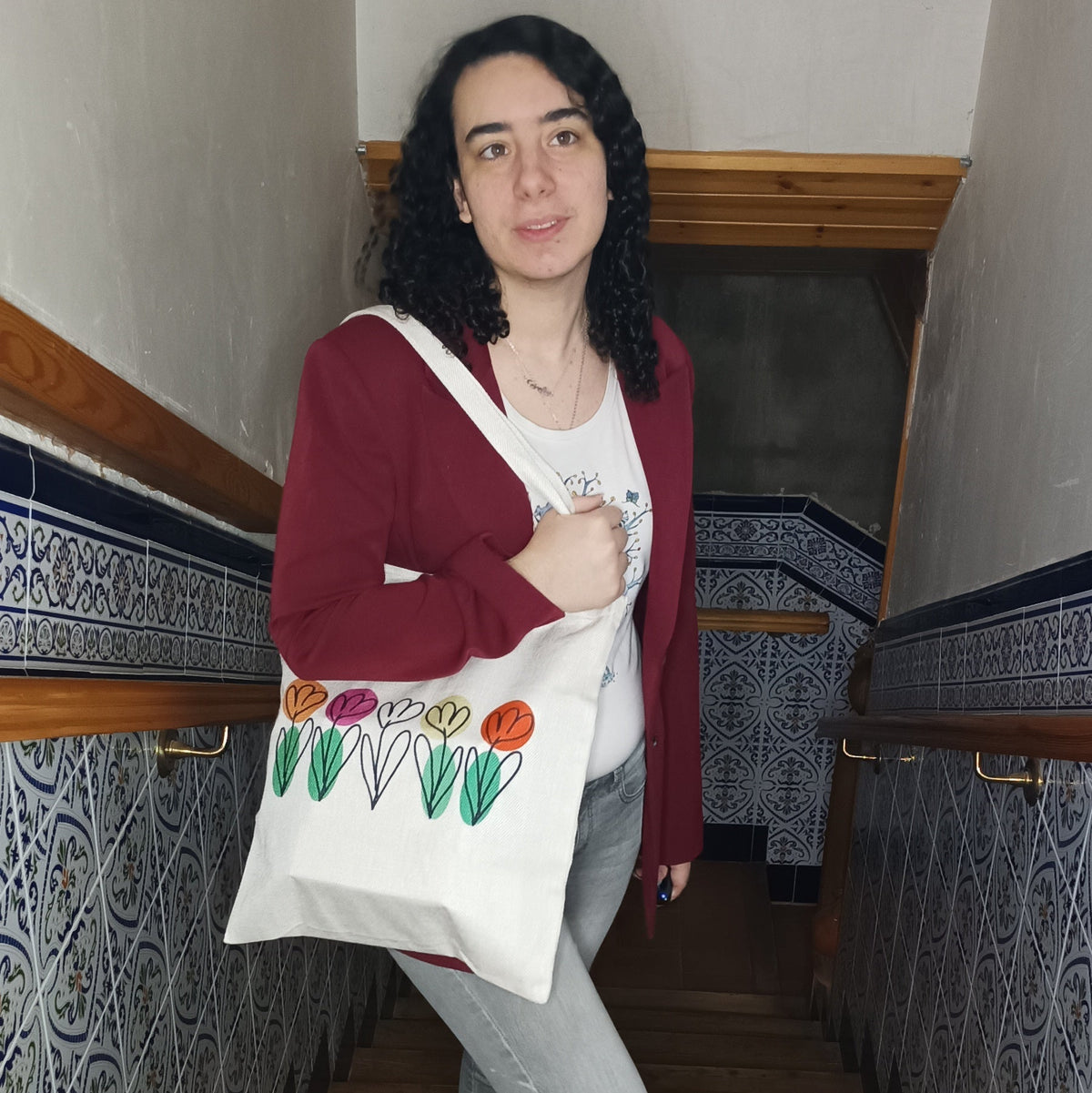 Bolsa de tela con diseño botánico minimalista, colección Botánica Cotidiana SerViArte