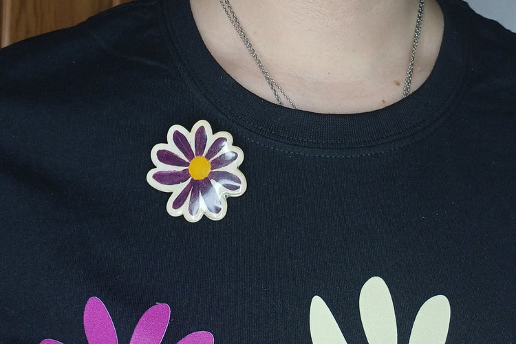 Broches florales Trama Viva de madera artesanal pintados a mano SerViArteShop