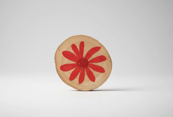 Posavasos Trama Viva de madera reciclada con flores pintadas, artesanía Segovia