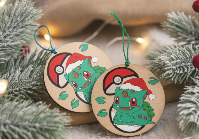 Bolas de Navidad de Pokémon artesanales en madera grabadas a láser – SerViArte