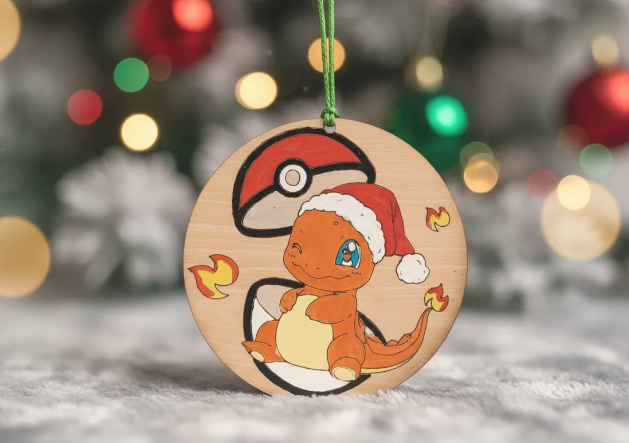 Bola de Navidad Pokémon en madera con Squirtle grabado a láser – SerViArte Segovia