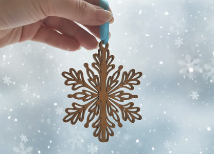 Copo de Nieve de Madera Artesanal – Detalle Navideño Hecho a Mano