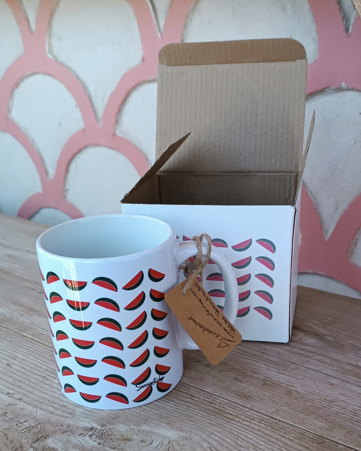 Tazas colección Paraíso con frutas tropicales dibujadas a mano, vista lateral