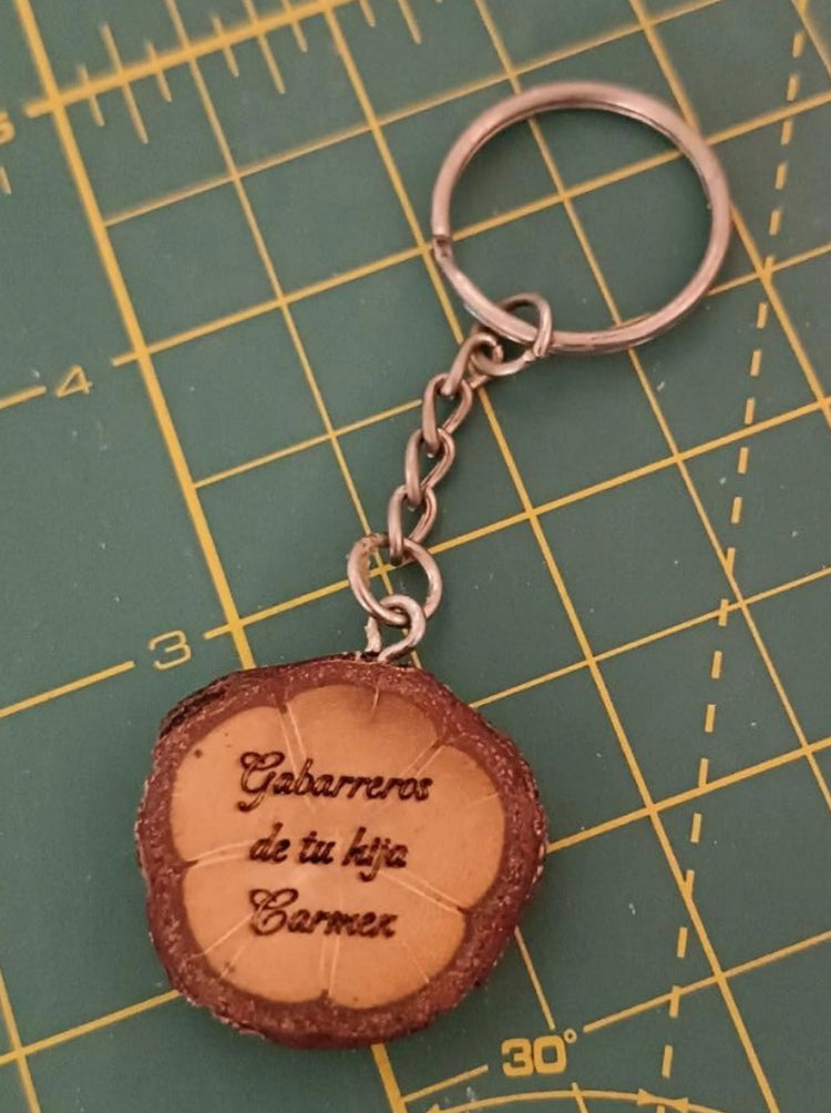 Pedido personalizado SerViArte con madera reciclada e ilustración original dibujada a mano