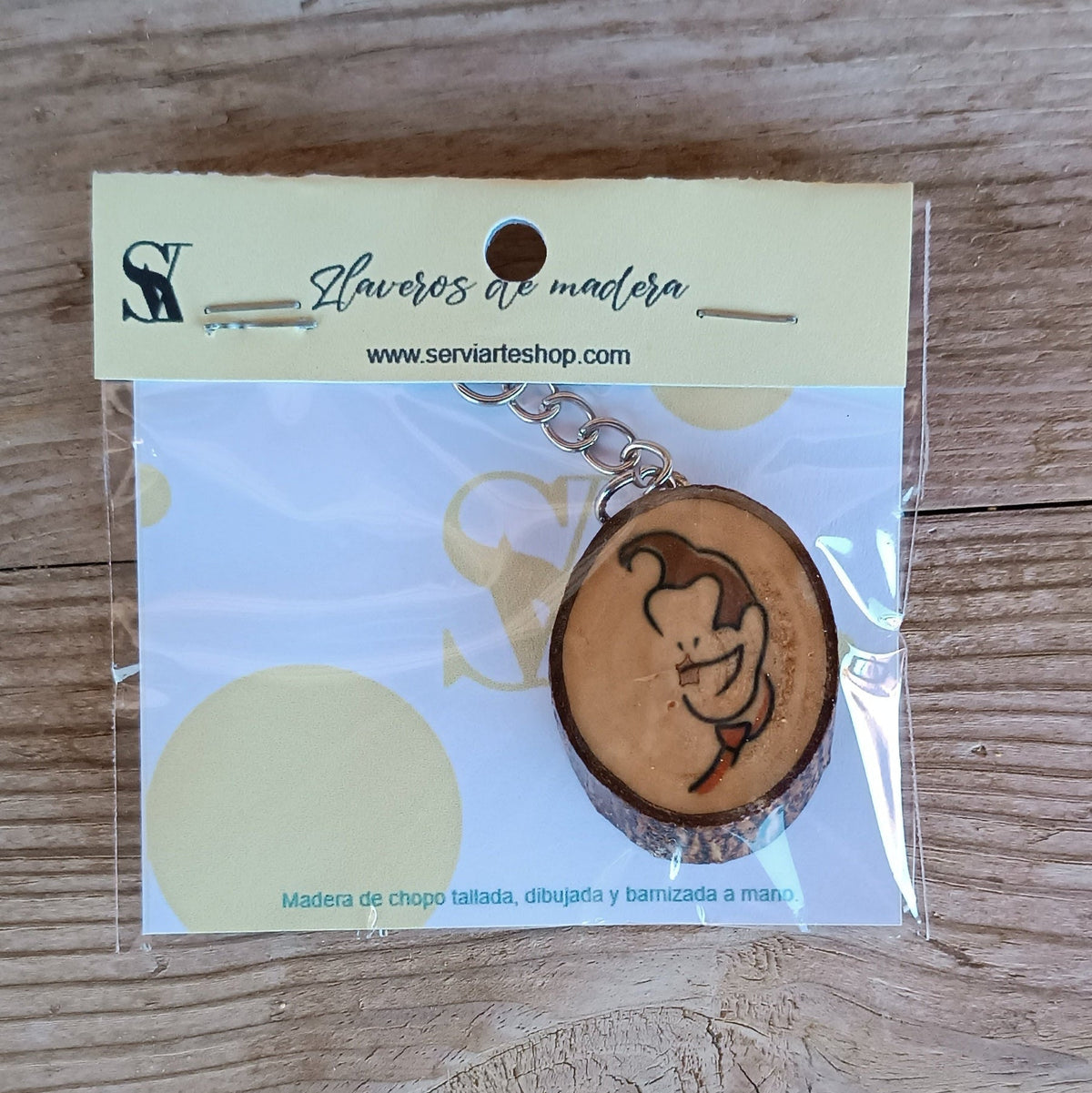 Llavero artesanal de madera con diseño de luna dibujada a mano – SerViArteShop