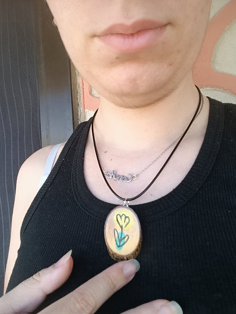 Collares florales de madera reciclada pintados a mano, colección SerViArte Segovia