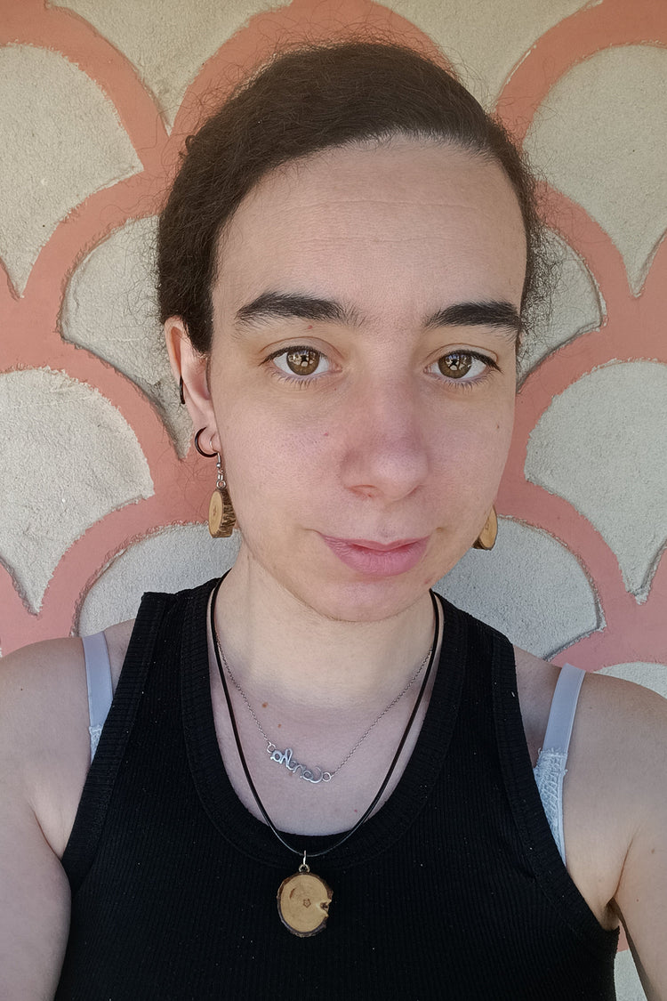 Collar y pendientes artesanales de madera con flores al natural – SerViArte