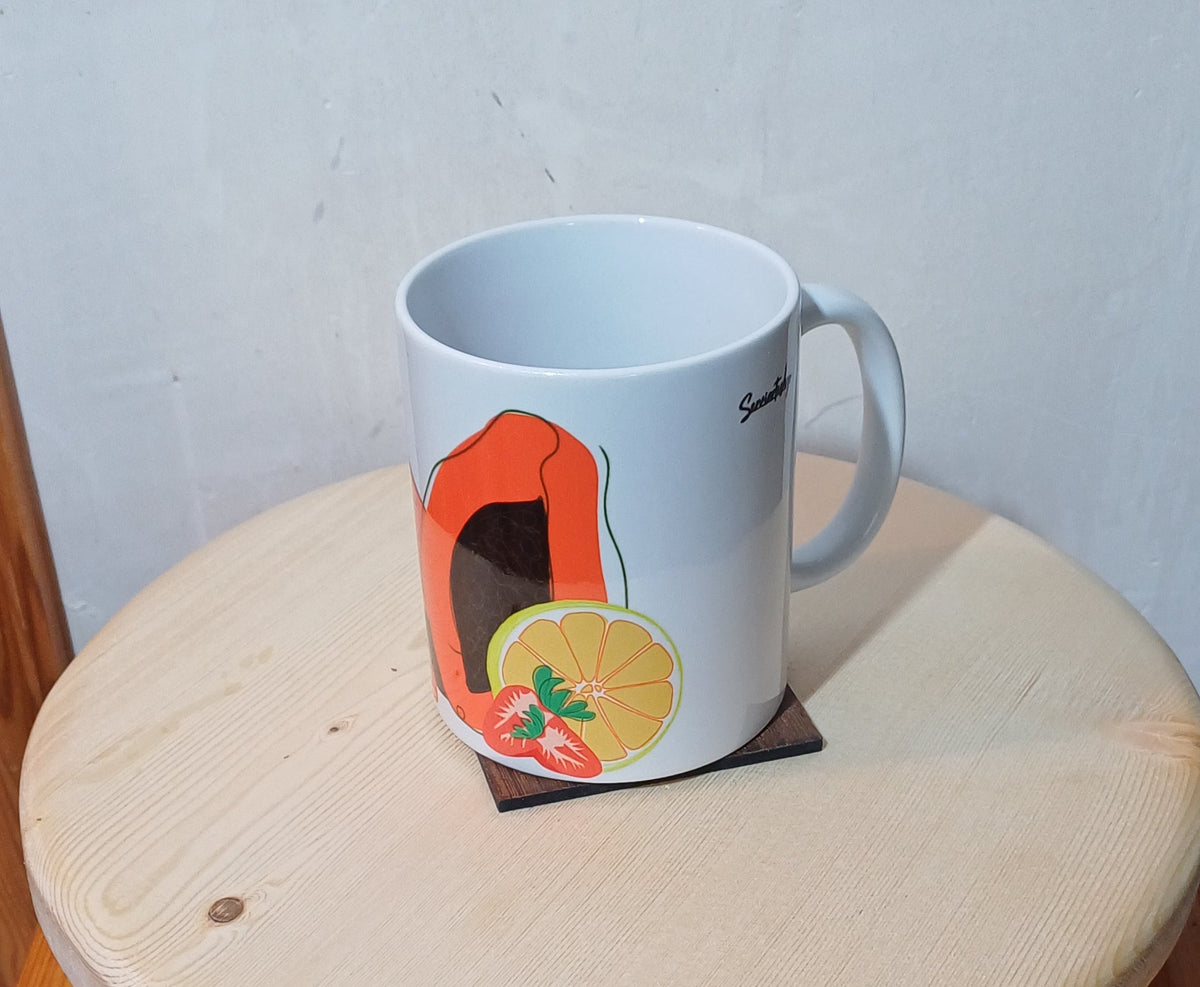 Taza Tutti Frutti de cerámica con diseño frutal original dibujado a mano SerViArte