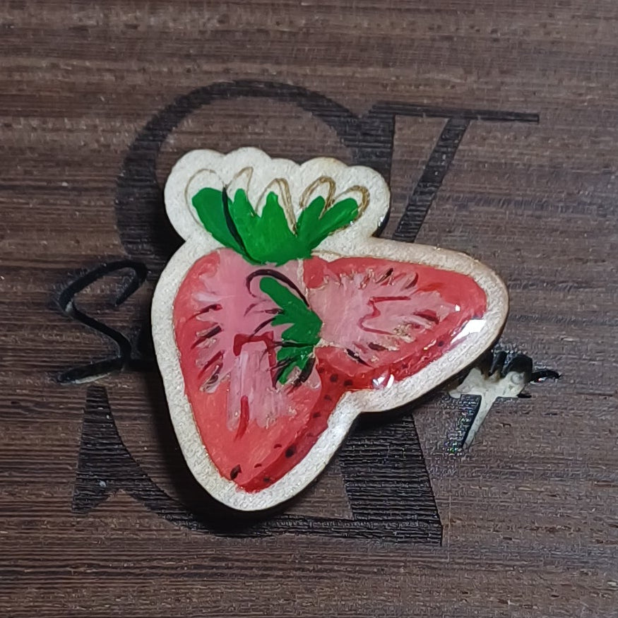 Imán Tutti Frutti artesanal con fresa dibujada a mano SerViArteShop