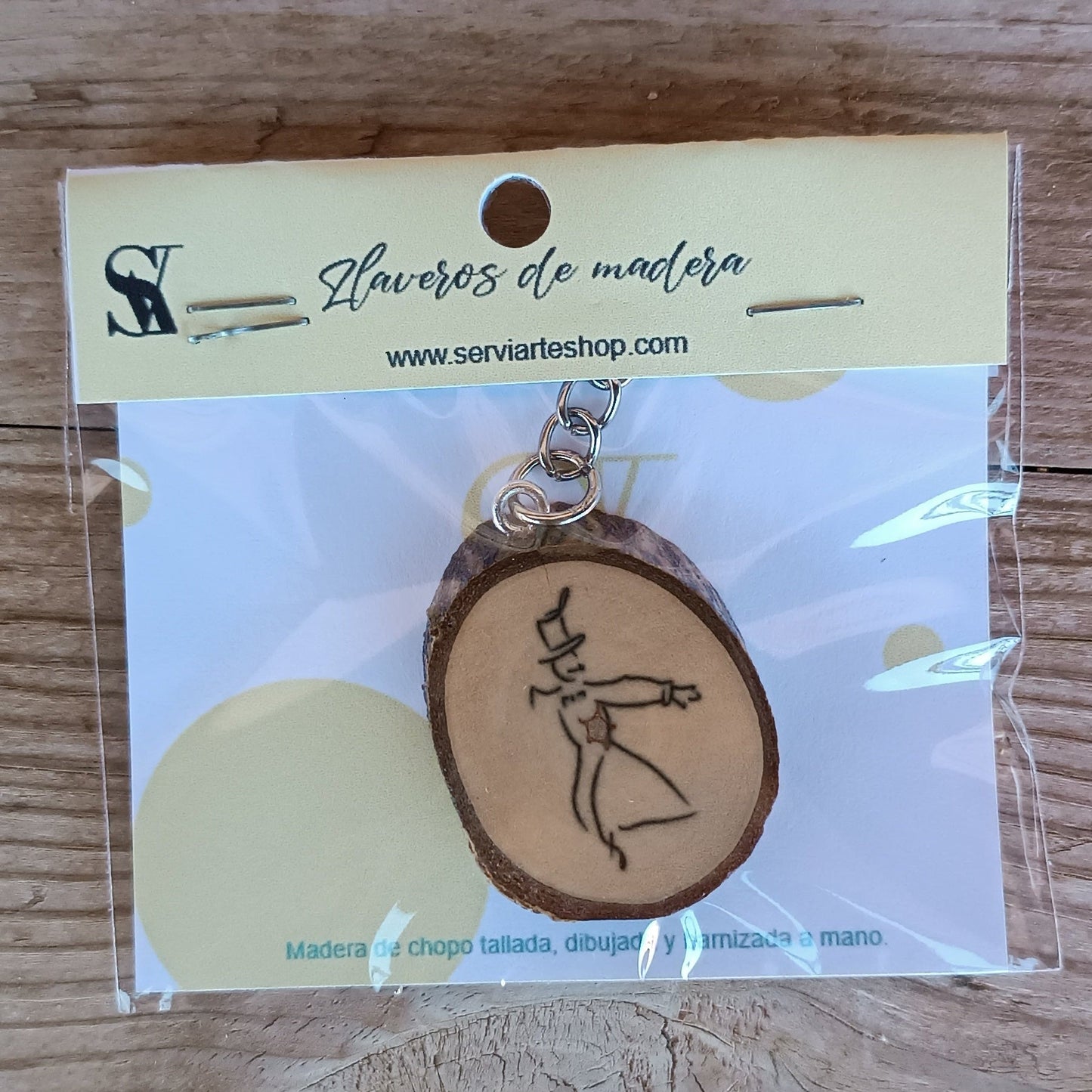 Llavero artesanal de madera de chopo – Pintado o sublimado a mano, con encanto natural