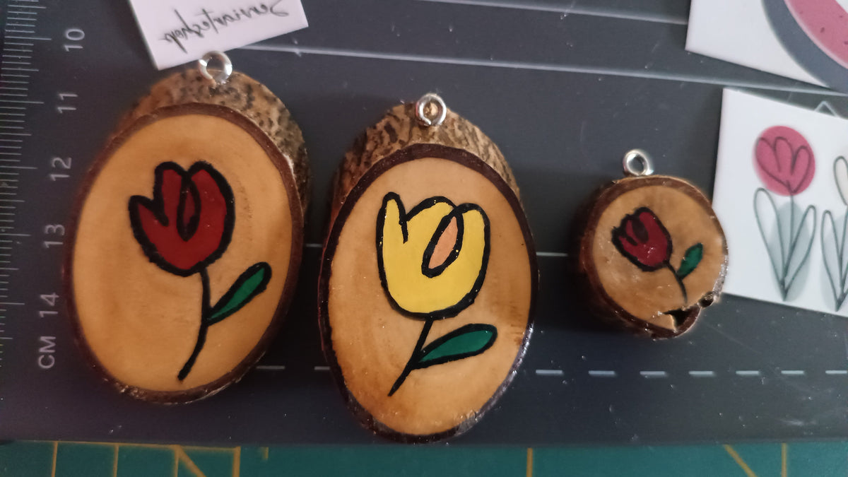 Collares Florales Pintados a Mano · Tulipanes y Margaritas