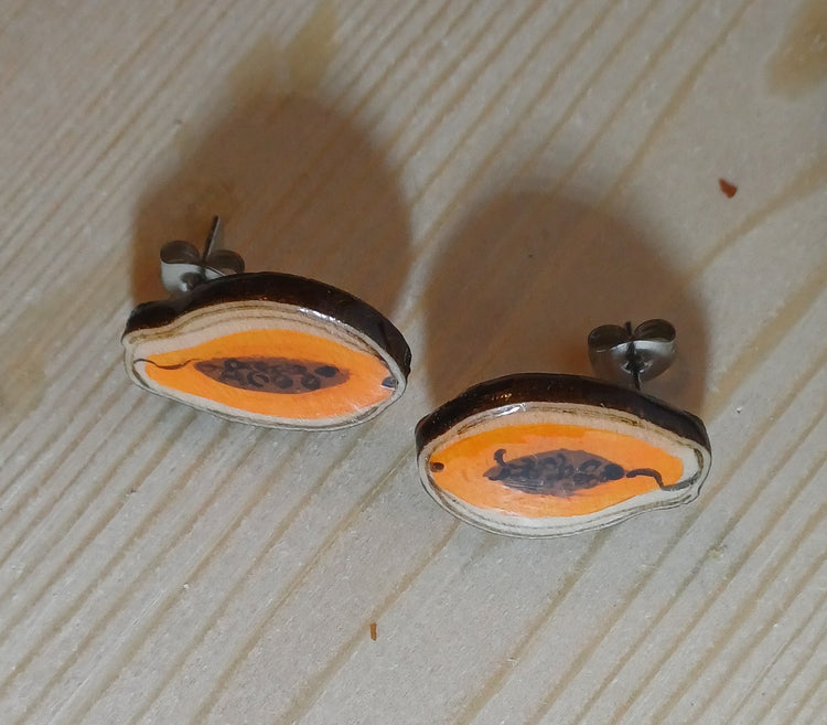 Pendientes Tutti Frutti de madera con papaya dibujada a mano – SerViArteShop