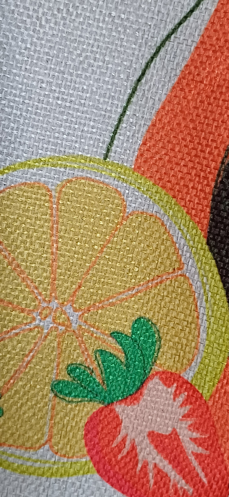 Bolsa Tutti Frutti con fresa ilustrada a mano, colección frutal SerViArte Segovia