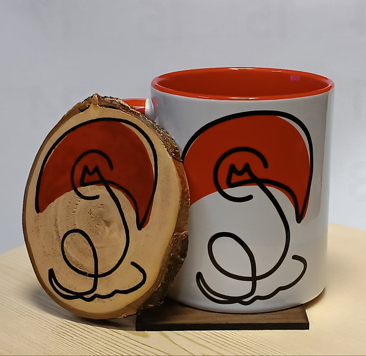 taza y posavasos con ilustracion de mario minimalista